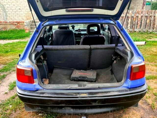 Синий Опель Астра, объемом двигателя 1.4 л и пробегом 0 тыс. км за 1650 $, фото 4 на Automoto.ua