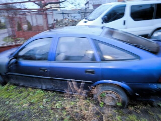 Синий Опель Астра, объемом двигателя 0 л и пробегом 360 тыс. км за 189 $, фото 4 на Automoto.ua