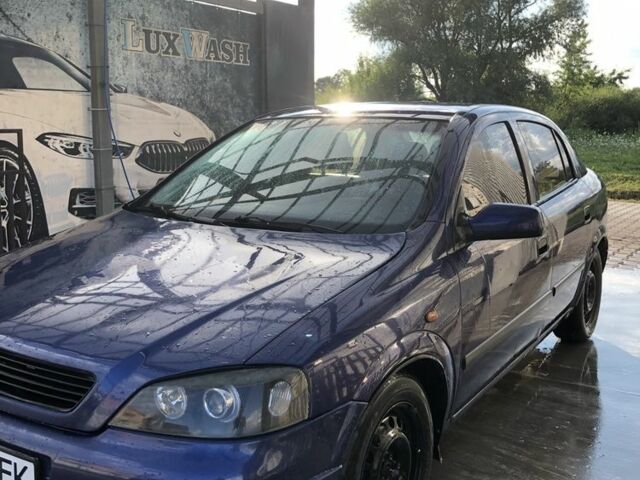 Синий Опель Астра, объемом двигателя 1.6 л и пробегом 384 тыс. км за 1500 $, фото 1 на Automoto.ua