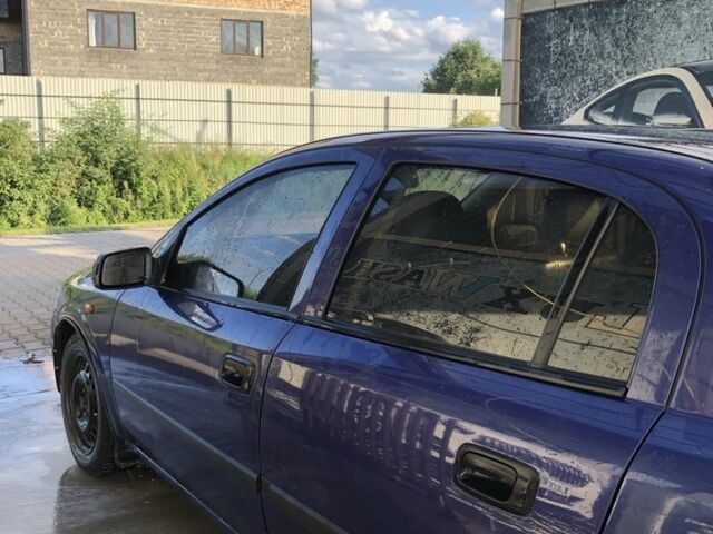 Синий Опель Астра, объемом двигателя 1.6 л и пробегом 384 тыс. км за 1500 $, фото 3 на Automoto.ua