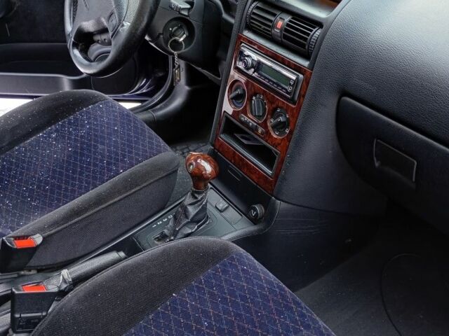 Синій Опель Астра, об'ємом двигуна 1.8 л та пробігом 320 тис. км за 3003 $, фото 2 на Automoto.ua