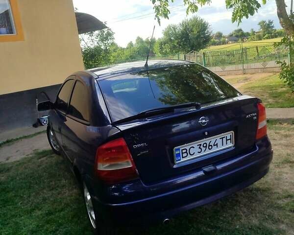 Синий Опель Астра, объемом двигателя 1.6 л и пробегом 350 тыс. км за 2700 $, фото 4 на Automoto.ua