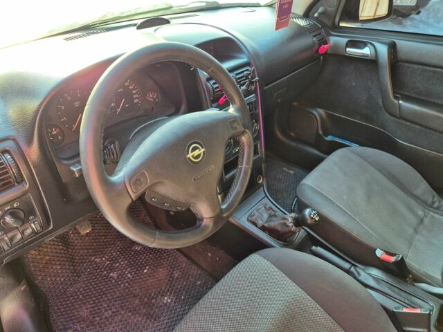 Синій Опель Астра, об'ємом двигуна 1.4 л та пробігом 196 тис. км за 1999 $, фото 8 на Automoto.ua