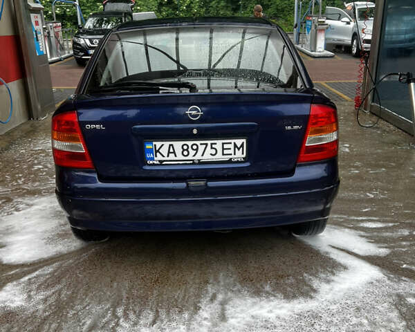 Синий Опель Астра, объемом двигателя 1.6 л и пробегом 295 тыс. км за 2650 $, фото 5 на Automoto.ua
