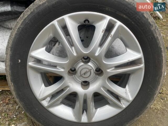 Синий Опель Астра, объемом двигателя 1.6 л и пробегом 270 тыс. км за 2600 $, фото 3 на Automoto.ua