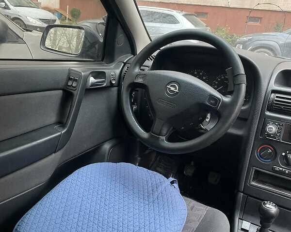 Синій Опель Астра, об'ємом двигуна 1.6 л та пробігом 320 тис. км за 3200 $, фото 1 на Automoto.ua