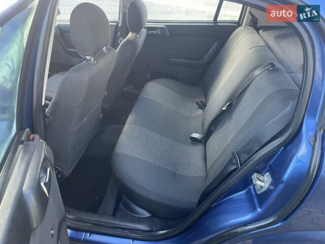 Синій Опель Астра, об'ємом двигуна 1.6 л та пробігом 261 тис. км за 2300 $, фото 17 на Automoto.ua