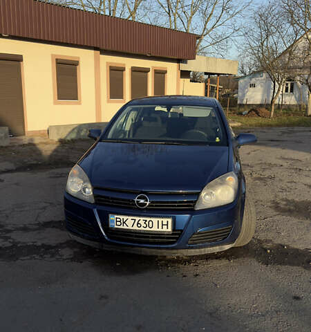 Синий Опель Астра, объемом двигателя 1.6 л и пробегом 189 тыс. км за 4600 $, фото 1 на Automoto.ua