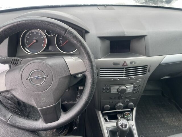 Синій Опель Астра, об'ємом двигуна 1.6 л та пробігом 211 тис. км за 3950 $, фото 10 на Automoto.ua