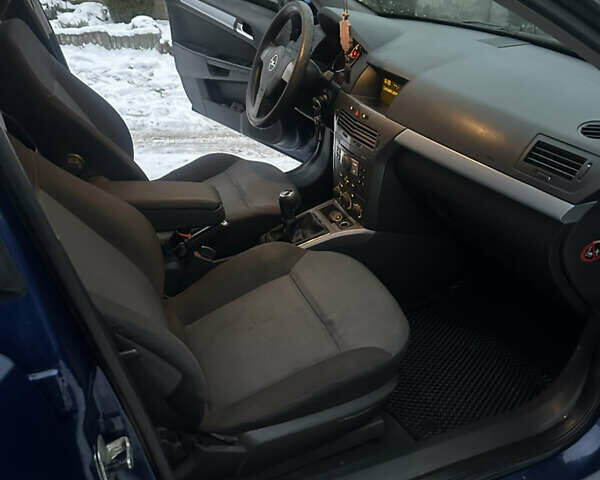 Синій Опель Астра, об'ємом двигуна 1.7 л та пробігом 300 тис. км за 2999 $, фото 21 на Automoto.ua