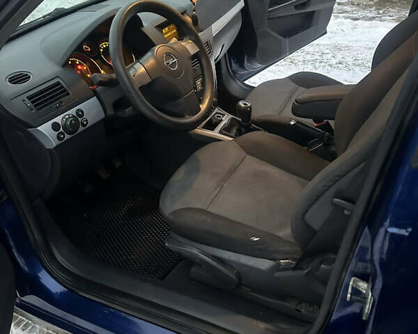 Синій Опель Астра, об'ємом двигуна 1.7 л та пробігом 300 тис. км за 2999 $, фото 19 на Automoto.ua