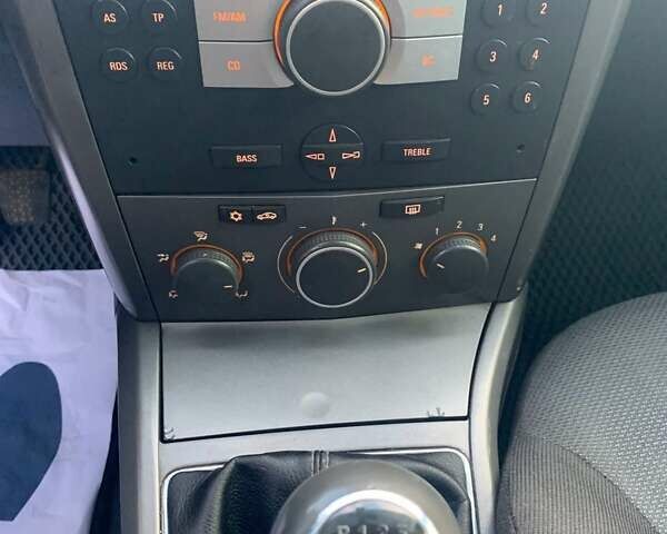 Синій Опель Астра, об'ємом двигуна 1.69 л та пробігом 300 тис. км за 4300 $, фото 11 на Automoto.ua