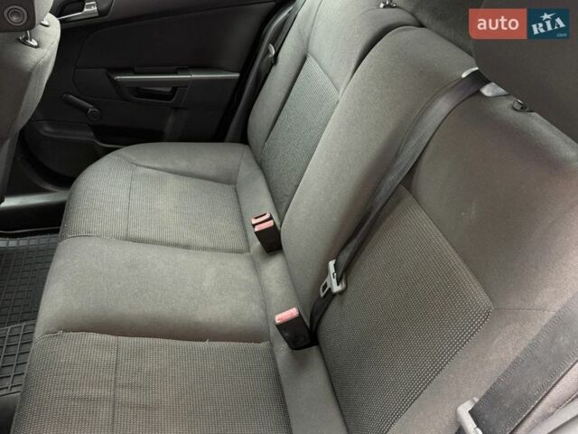 Синій Опель Астра, об'ємом двигуна 1.36 л та пробігом 266 тис. км за 3900 $, фото 19 на Automoto.ua