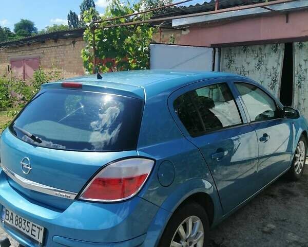 Синий Опель Астра, объемом двигателя 1.7 л и пробегом 190 тыс. км за 5000 $, фото 2 на Automoto.ua