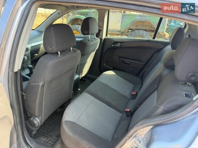 Синій Опель Астра, об'ємом двигуна 1.6 л та пробігом 175 тис. км за 3950 $, фото 6 на Automoto.ua