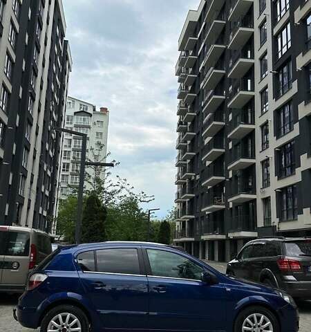 Синий Опель Астра, объемом двигателя 1.69 л и пробегом 280 тыс. км за 3990 $, фото 2 на Automoto.ua