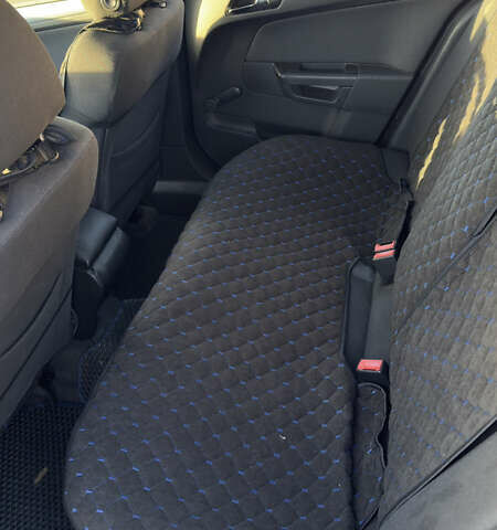 Синий Опель Астра, объемом двигателя 1.6 л и пробегом 189 тыс. км за 4600 $, фото 6 на Automoto.ua