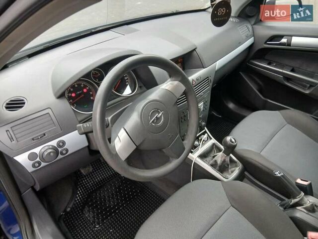 Синий Опель Астра, объемом двигателя 1.6 л и пробегом 251 тыс. км за 4600 $, фото 20 на Automoto.ua