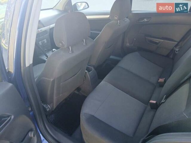 Опель Астра 2005 в Черновцах на Automoto.ua Синий Опель Астра, объемом двигателя 1.6 л и пробегом 249 тыс. км за 3950 $, фото 12 на Automoto.ua