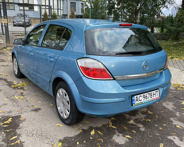 Синий Опель Астра, объемом двигателя 1.6 л и пробегом 210 тыс. км за 5600 $, фото 8 на Automoto.ua