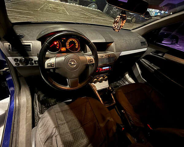 Синій Опель Астра, об'ємом двигуна 1.6 л та пробігом 290 тис. км за 4000 $, фото 14 на Automoto.ua