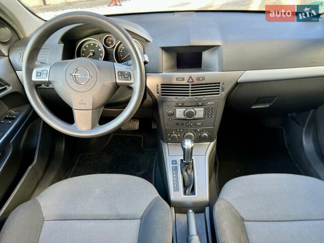 Синій Опель Астра, об'ємом двигуна 1.8 л та пробігом 156 тис. км за 5950 $, фото 63 на Automoto.ua