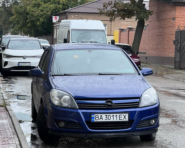 Синий Опель Астра, объемом двигателя 1.8 л и пробегом 165 тыс. км за 5000 $, фото 5 на Automoto.ua