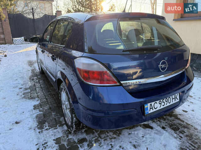 Синий Опель Астра, объемом двигателя 1.8 л и пробегом 150 тыс. км за 5000 $, фото 7 на Automoto.ua