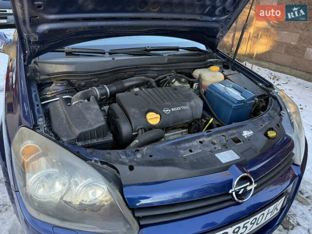 Синий Опель Астра, объемом двигателя 1.8 л и пробегом 150 тыс. км за 5000 $, фото 18 на Automoto.ua