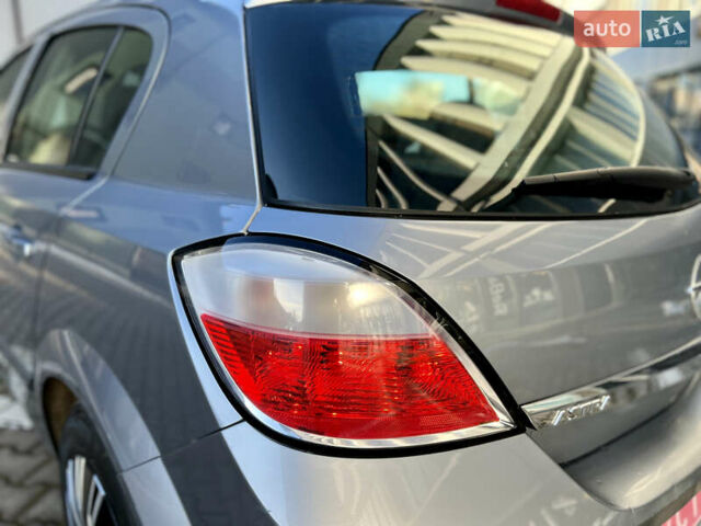 Синій Опель Астра, об'ємом двигуна 1.8 л та пробігом 156 тис. км за 5950 $, фото 31 на Automoto.ua