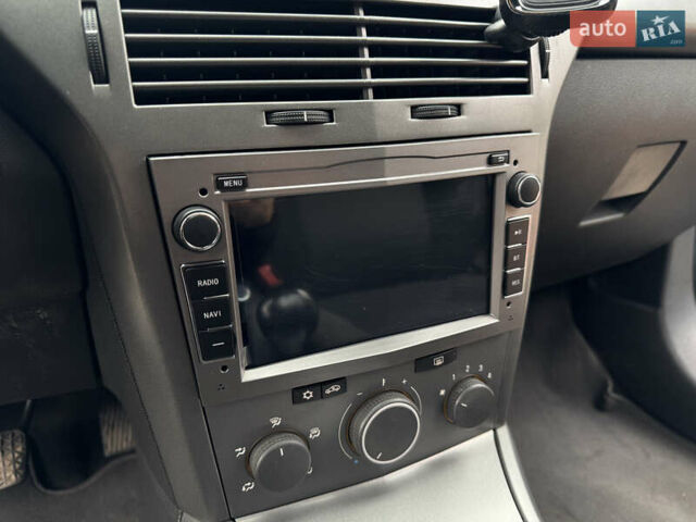 Синий Опель Астра, объемом двигателя 1.6 л и пробегом 87 тыс. км за 5300 $, фото 13 на Automoto.ua