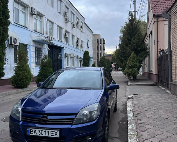 Синий Опель Астра, объемом двигателя 1.8 л и пробегом 165 тыс. км за 5000 $, фото 1 на Automoto.ua