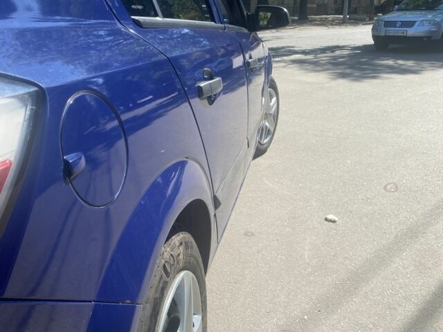 Синий Опель Астра, объемом двигателя 1.4 л и пробегом 255 тыс. км за 4000 $, фото 2 на Automoto.ua