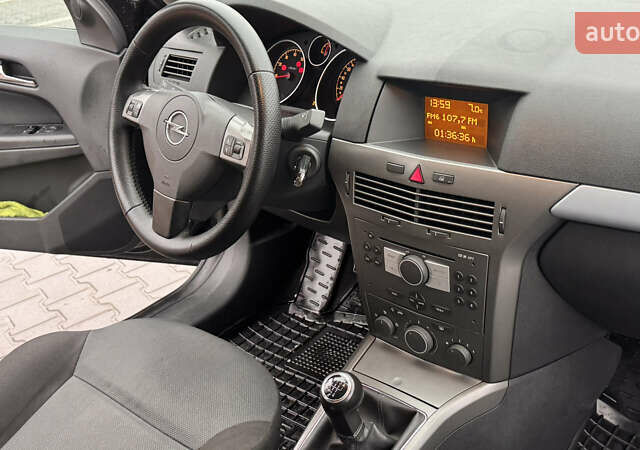 Синій Опель Астра, об'ємом двигуна 1.8 л та пробігом 220 тис. км за 4900 $, фото 29 на Automoto.ua