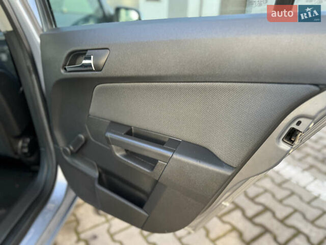 Синій Опель Астра, об'ємом двигуна 1.8 л та пробігом 156 тис. км за 5950 $, фото 70 на Automoto.ua