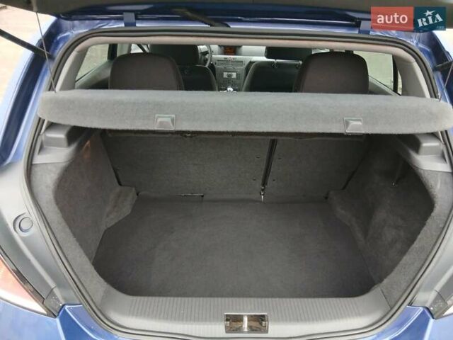 Синий Опель Астра, объемом двигателя 1.6 л и пробегом 251 тыс. км за 4600 $, фото 13 на Automoto.ua