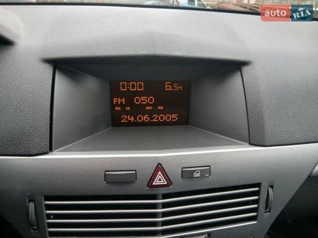 Синий Опель Астра, объемом двигателя 1.6 л и пробегом 251 тыс. км за 4600 $, фото 21 на Automoto.ua