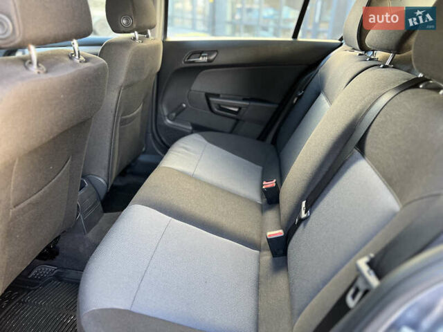 Синій Опель Астра, об'ємом двигуна 1.8 л та пробігом 156 тис. км за 5950 $, фото 53 на Automoto.ua