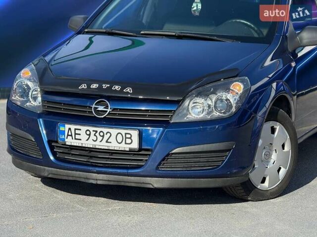 Опель Астра 2005 в Запорожье на Automoto.ua Синий Опель Астра, объемом двигателя 1.6 л и пробегом 195 тыс. км за 5599 $, фото 1 на Automoto.ua