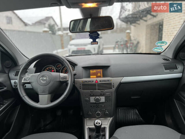 Синий Опель Астра, объемом двигателя 1.6 л и пробегом 178 тыс. км за 4900 $, фото 33 на Automoto.ua