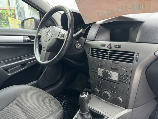 Синий Опель Астра, объемом двигателя 1.3 л и пробегом 191 тыс. км за 4550 $, фото 11 на Automoto.ua