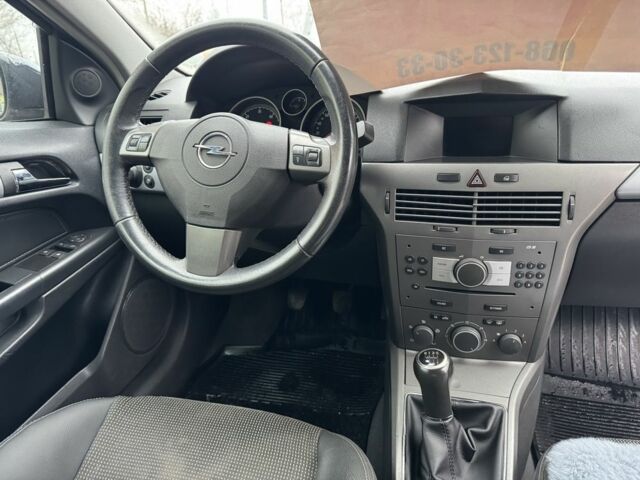 Синий Опель Астра, объемом двигателя 1.3 л и пробегом 191 тыс. км за 4550 $, фото 12 на Automoto.ua