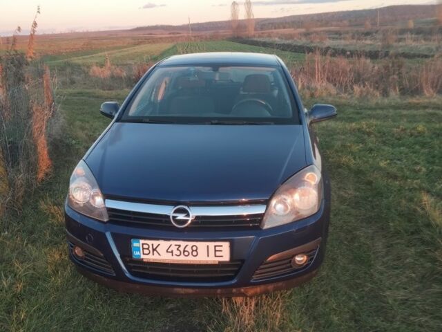 Синій Опель Астра, об'ємом двигуна 1.6 л та пробігом 240 тис. км за 4500 $, фото 1 на Automoto.ua