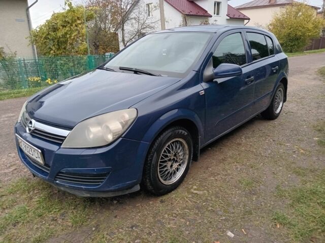 Синий Опель Астра, объемом двигателя 1.4 л и пробегом 345 тыс. км за 2800 $, фото 1 на Automoto.ua