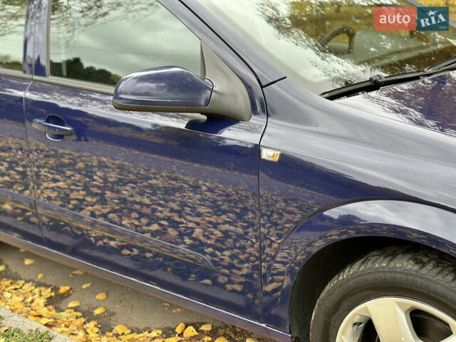 Опель Астра 2006 в Сумах на Automoto.ua Синий Опель Астра, объемом двигателя 1.6 л и пробегом 265 тыс. км за 4700 $, фото 9 на Automoto.ua