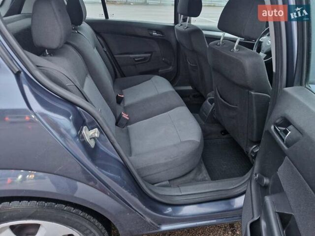 Синій Опель Астра, об'ємом двигуна 1.25 л та пробігом 275 тис. км за 3700 $, фото 19 на Automoto.ua