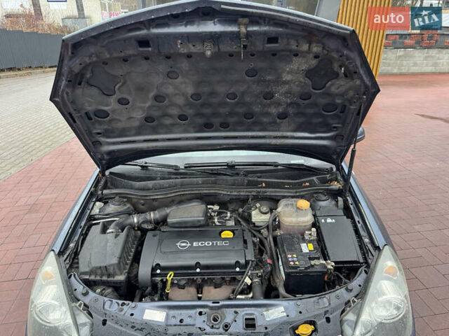 Синий Опель Астра, объемом двигателя 1.6 л и пробегом 197 тыс. км за 4450 $, фото 14 на Automoto.ua