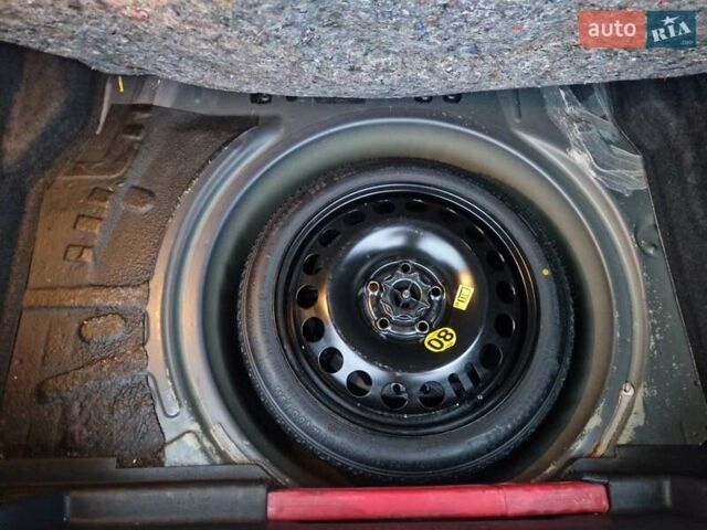 Синій Опель Астра, об'ємом двигуна 1.25 л та пробігом 275 тис. км за 3700 $, фото 32 на Automoto.ua