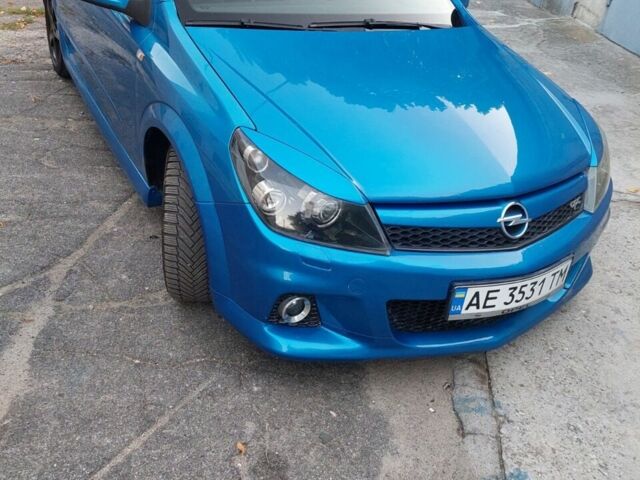 Синій Опель Астра, об'ємом двигуна 2 л та пробігом 143 тис. км за 7900 $, фото 2 на Automoto.ua