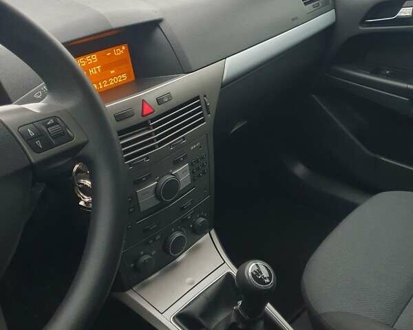 Синій Опель Астра, об'ємом двигуна 1.6 л та пробігом 197 тис. км за 4550 $, фото 30 на Automoto.ua